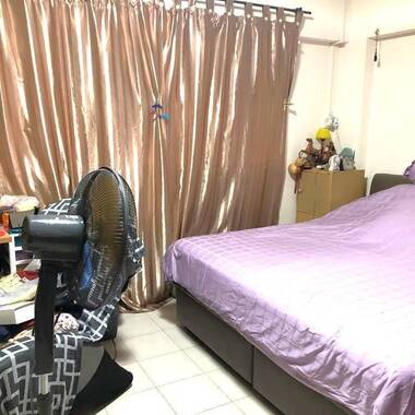 Master or Common Room for Rent at Blk 105 Jalan Rajah. (Female or Couple Only) NO AGENT FEE