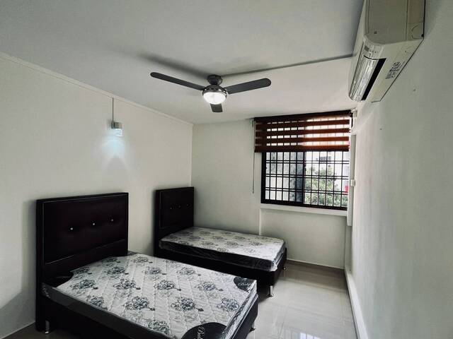 Hougang Common Room for Rent (Male only)