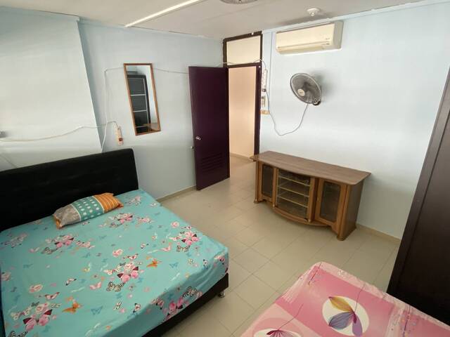 COMMON ROOM AVAILABLE AT TAMPINES ST 84
