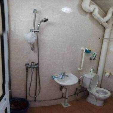 Good size Common room near Pasir Ris MRT & Shopping Mall