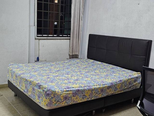 Master bedroom available after 12-February-2026