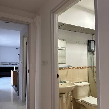 5mins to Kallang MRT Well Furnished 4 Room HDB unit