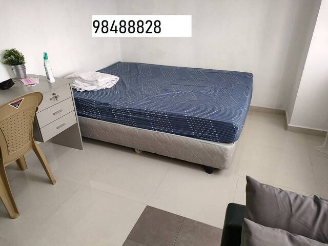 $750/pax shared room (Lucky Plaza Apartment) next to Orchard MRT for rent - 1 male