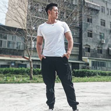 Wanghaoran is looking for a room in Bukit Timah