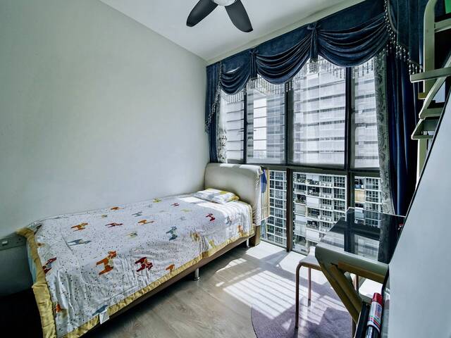 For RENT - Common Room - Condo in Choa Chu Kang / Bukit Panjang - Sol Acres - Direct OWNER!