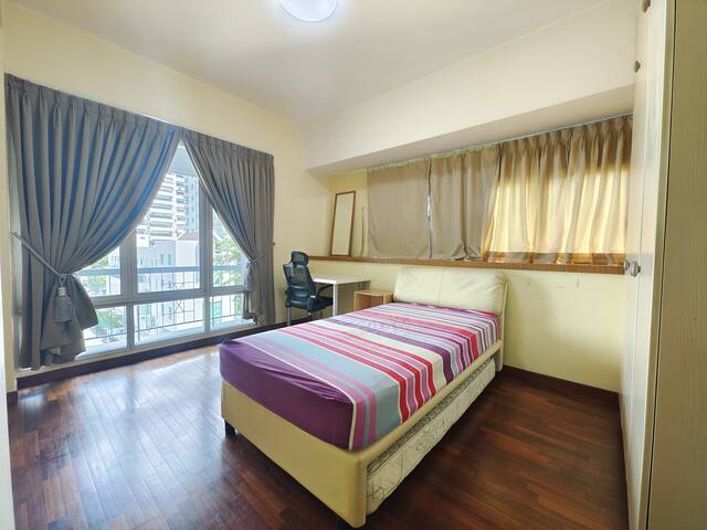Pasadena 3br