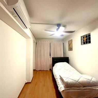 Common Room for rent at Blk 43A Sims Drive. Near to Aljunied MRT! NO AGENT FEE