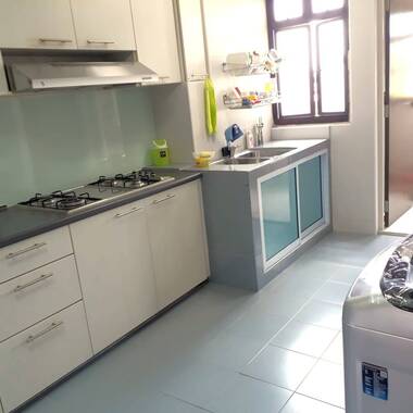 3R flat for Rent at Blk 8 Empress Road.Next to Farrer Road MRT! NO AGENT FEE