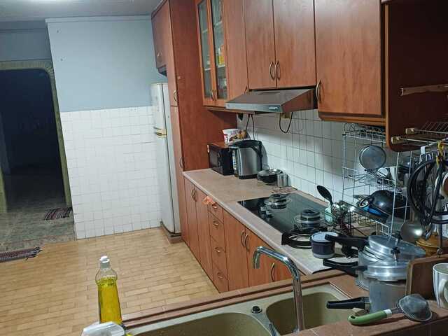 Master bed room Is Available