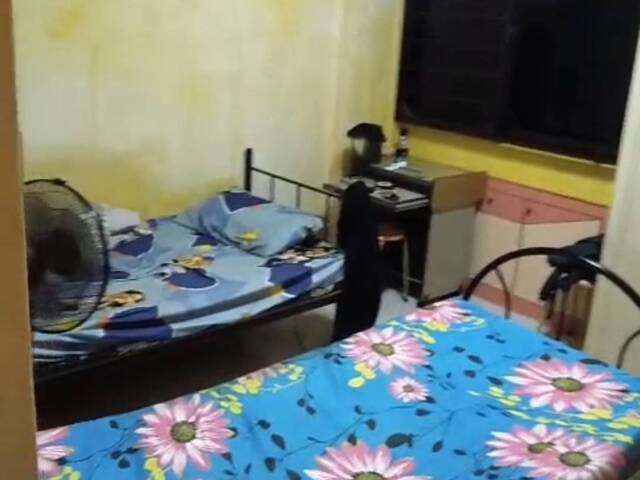 Male Shared Room @ Woodlands Ring Road For Rent ( 2 Pax in the Room )