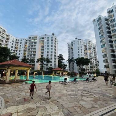 Choa Chu Kang MRT Master Room