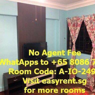 Potong Pasir MRT Master Room