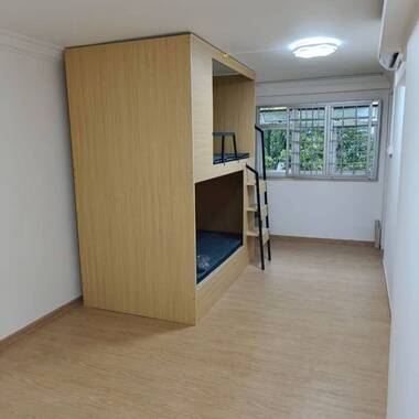 Master room at 847 woodlands street 82 for rent! Aircon wifi!