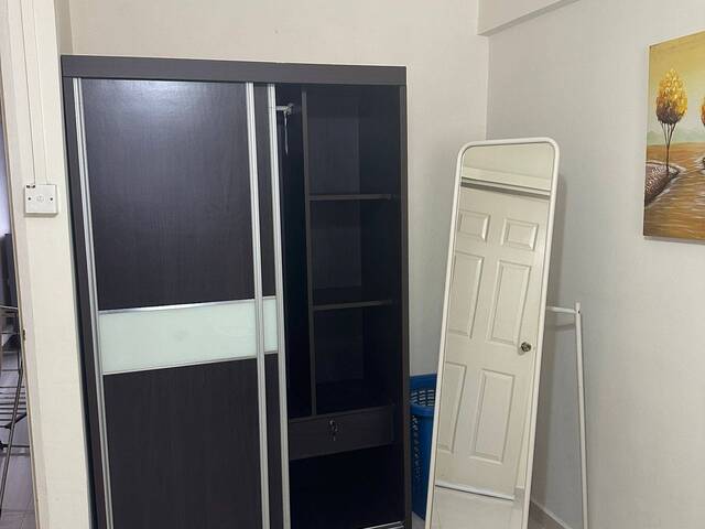 Spacious Single Common Room