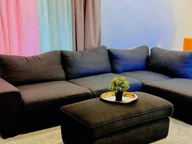 ROOM FOR RENT EIGHT COURTYARDS CONDO