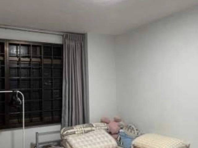 Common room at 271b Jurong West street 24 for rent! Aircon wifi!