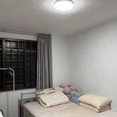 Common room at 271b Jurong West street 24 for rent! Aircon wifi!