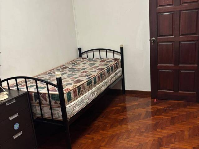 Common room for rent for 1 to 2 pax.