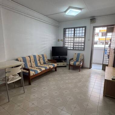 Just renovated 3rm HDB for rent in Serangoon
