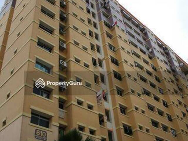 Common Room for rent at Blk 810 Jurong West Street 81. (Female or Couple Only) NO AGENT FEE