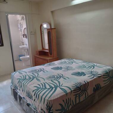 Master room at 30 jalan bahagia for rent! Aircon available!