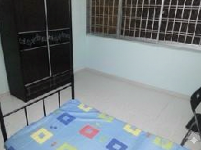 Blk 734 Jurong West St73 房间出租