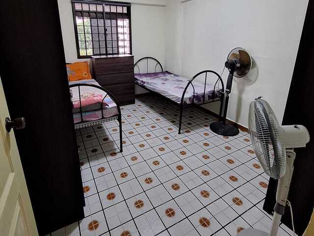 Female Shared Room @ Ang Mo Kio For Rent ( 2 Pax in the Room )