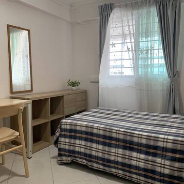 Common bedroom at next to Clementi Mrt for rent