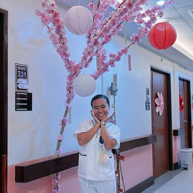 Rosemarie is looking for a room in Changi