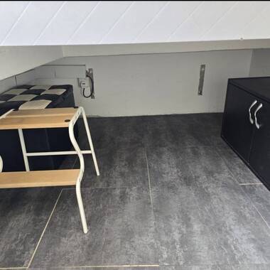 2mins walk to Chinatown MRT, Above Shopping Mall, no owner, can cook, Privacy