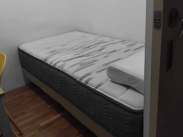 11 a Air- con room without Window, , for Male tenants only , 3 mins walk to Braddell Mrt stn