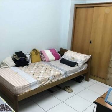 Common room, light cooking, near MRT, near Lot 1 Shopping Mall, new Aircon, new Mattress and more..