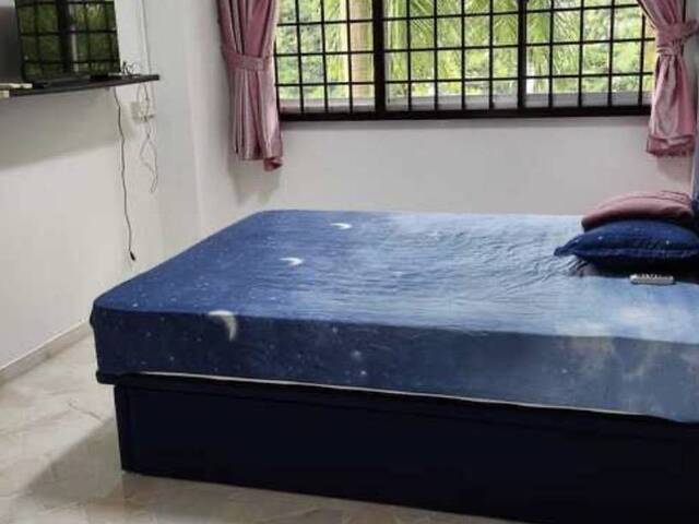 Common room at 415 yishun avenue 11 for rent! Aircon wifi!