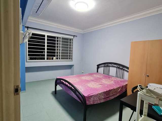 Common room at 139 jalan Bukit Merah for rent! Aircon wifi!