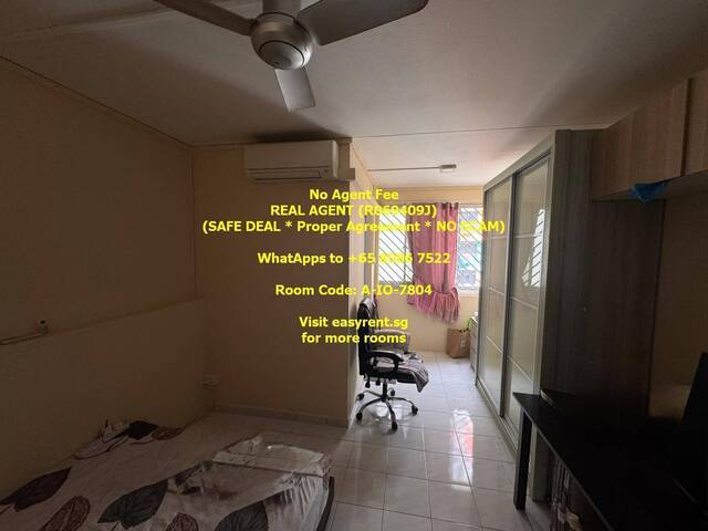 Boon Lay MRT Master Room