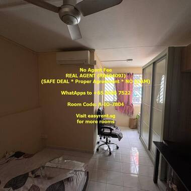 Boon Lay MRT Master Room