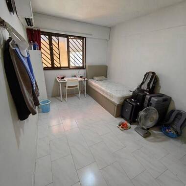 west coast HDB common room for rent