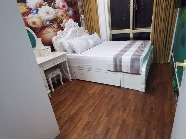 Farrer Park MRT Walking Distance - Nice Condo Common Room for Rent