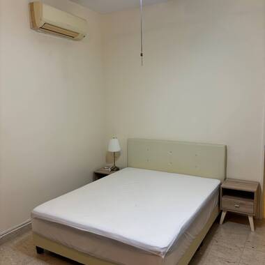 Spacious Common Room For Rent Available From Mid March 2026