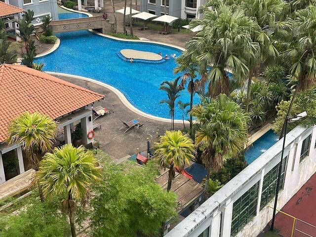 Condo Common Room for Rent