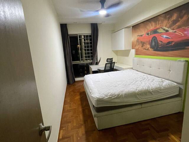 Condo Common Room for Rent