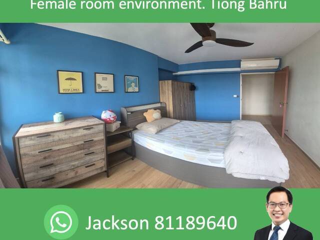 Female room in Tiong Bahru