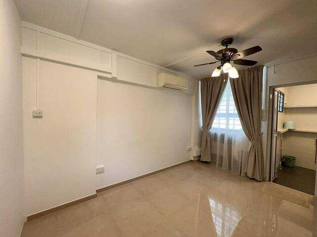 Master bedroom + private bathroom & small pantry @ $1600