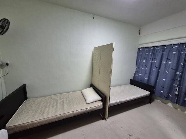 Room for rent at Balestier