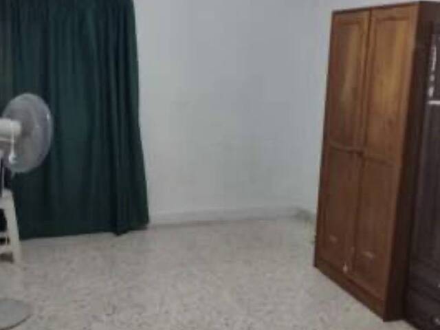 Common room at 403 bedok North Avenue 3 for rent! Aircon wifi!