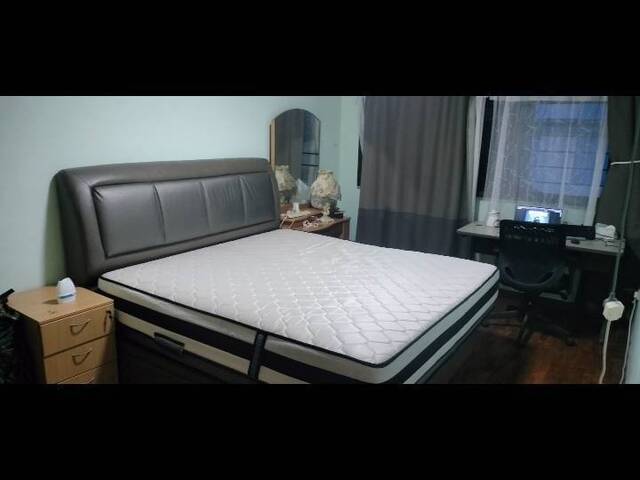 1 x Big Cozy common Room