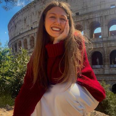 Iuliia Steksova is looking for a room in Queenstown