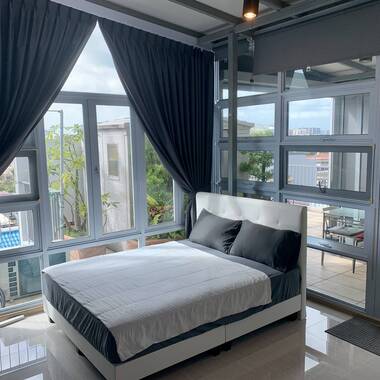 Sky Terrace with 2 bedrooms, rooftop pool and mini garden terrace near Kembangan MRT