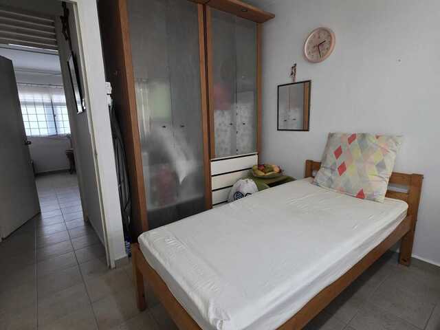 Common Room For Rent Near MRT