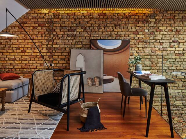 Slate Studio | Ensuite + Large Windows | 9 Min to MRT (Geylang)